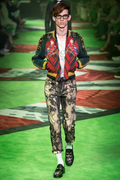 Look 41